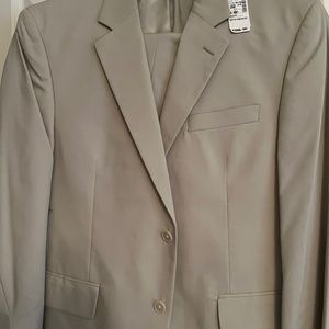 NWT Jos. A. Bank Men’s Suit